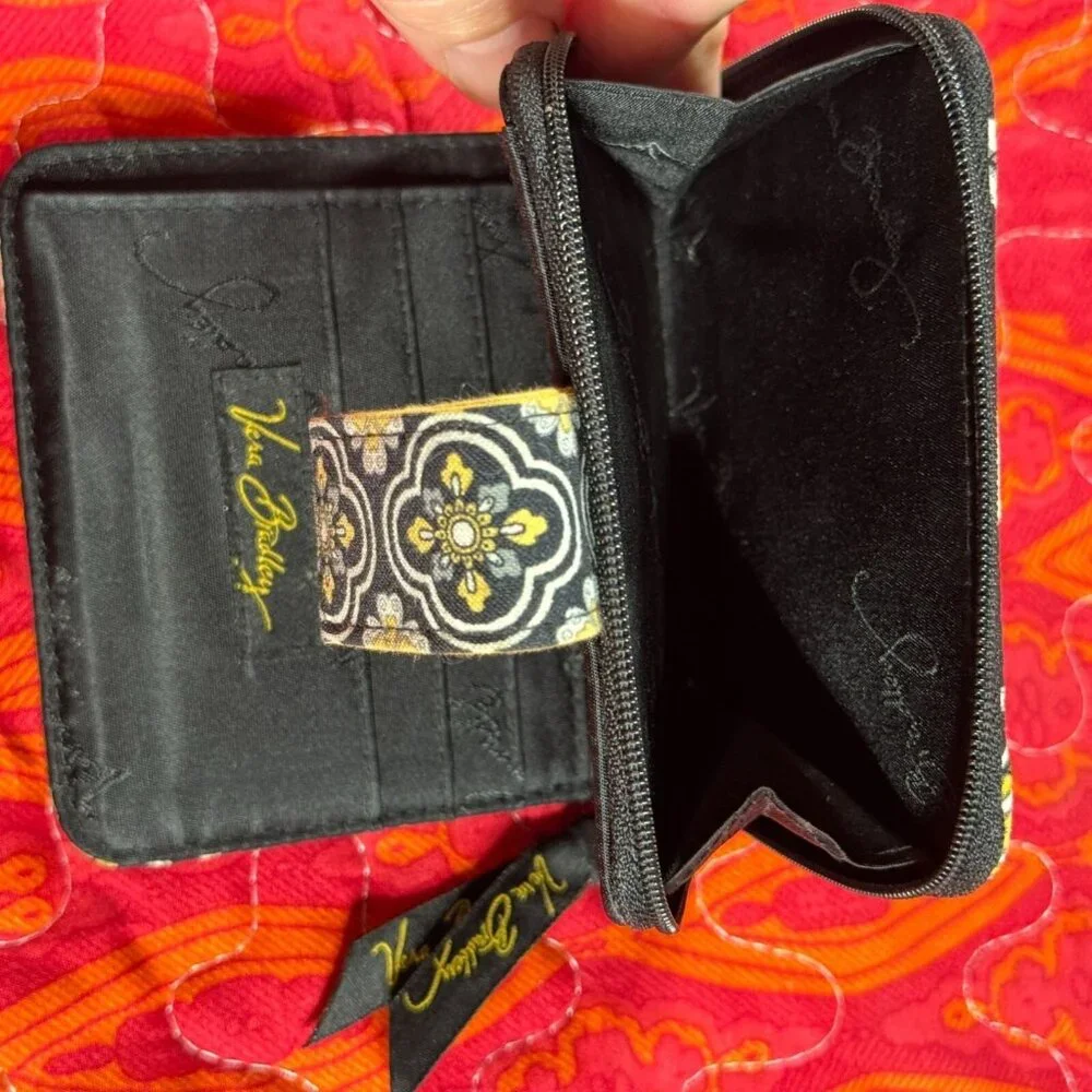 Vera Bradley Quilted Zip Coin Compact Wallet Yellow Bird Floral